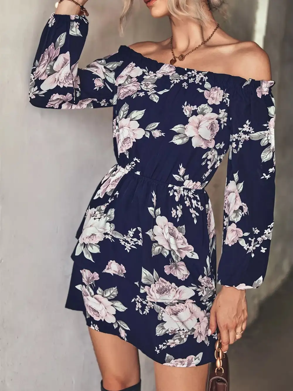 Relaxed Shape Floral Printed Long Sleeve Mini Dress