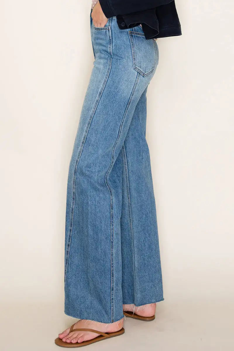 Women's High Rise Cutoff Hem Side Seam Wide Leg Rigid Denim Jeans