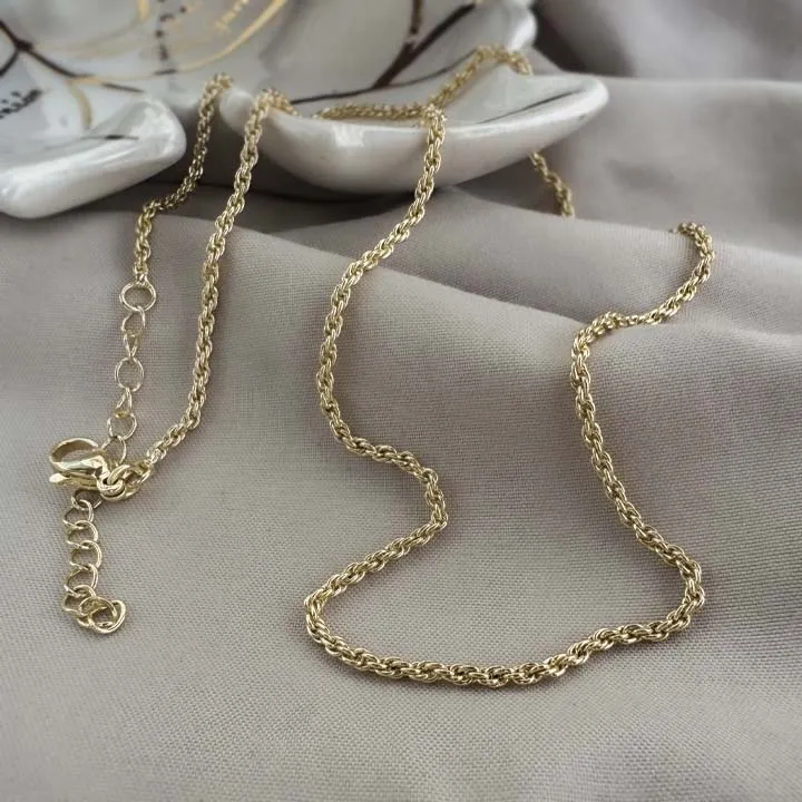 Modern Timeless Necklace