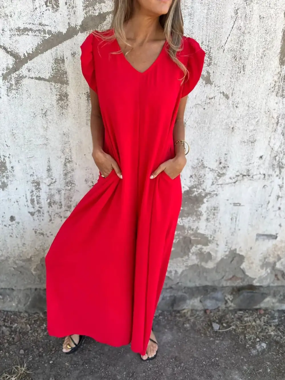 Plus Size V Neck Cap Sleeve Accessory