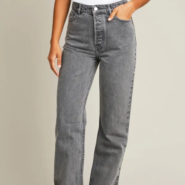 Women's Straight Relaxed Jeans