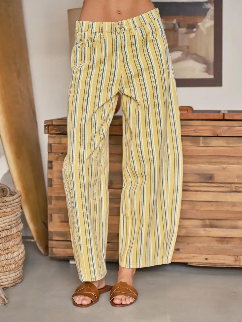 Women's Striped Barrel-Leg Jeans
