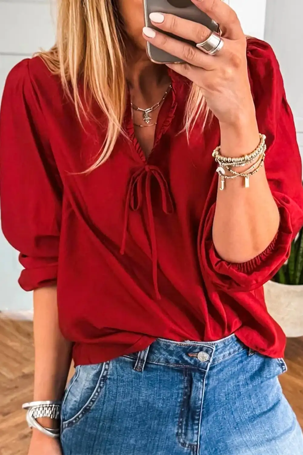Women's Solid V Neck Three Quarter Sleeve Top