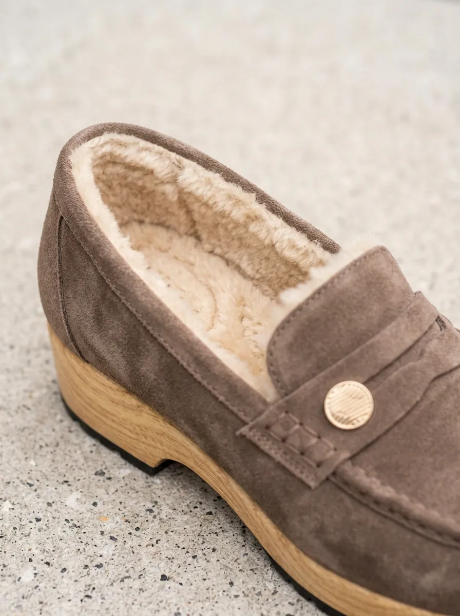 Women's Everyday Faux Fur Lined Casual Suede Wood Sole Loafers