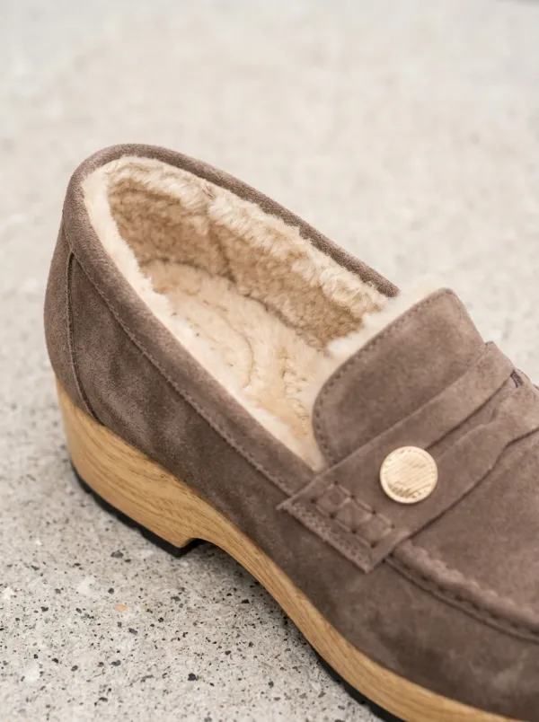 Women's Everyday Faux Fur Lined Casual Suede Wood Sole Loafers