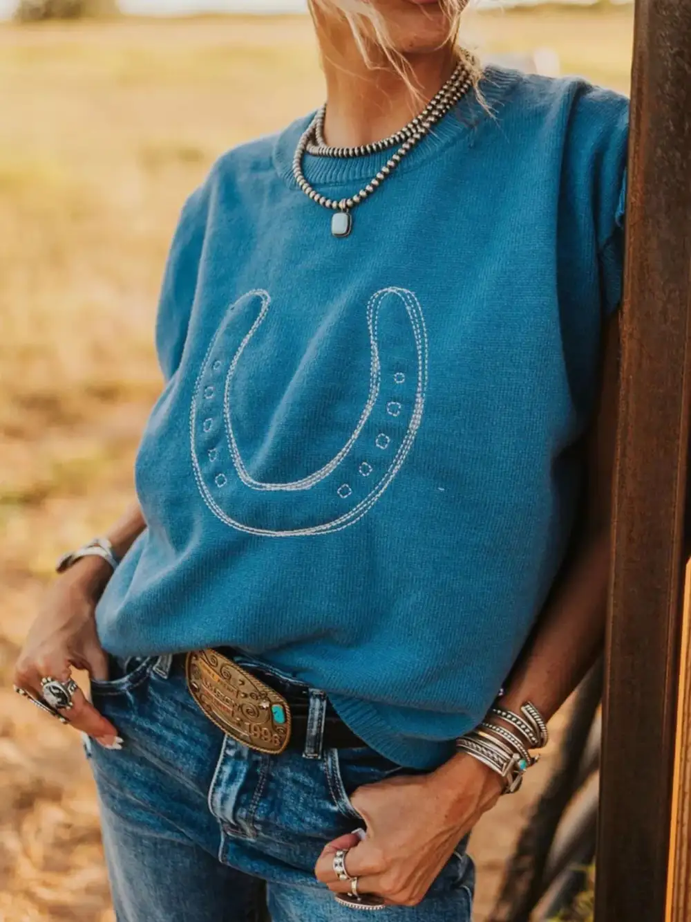 Short Sleeve Round Neck Graphic Sweater