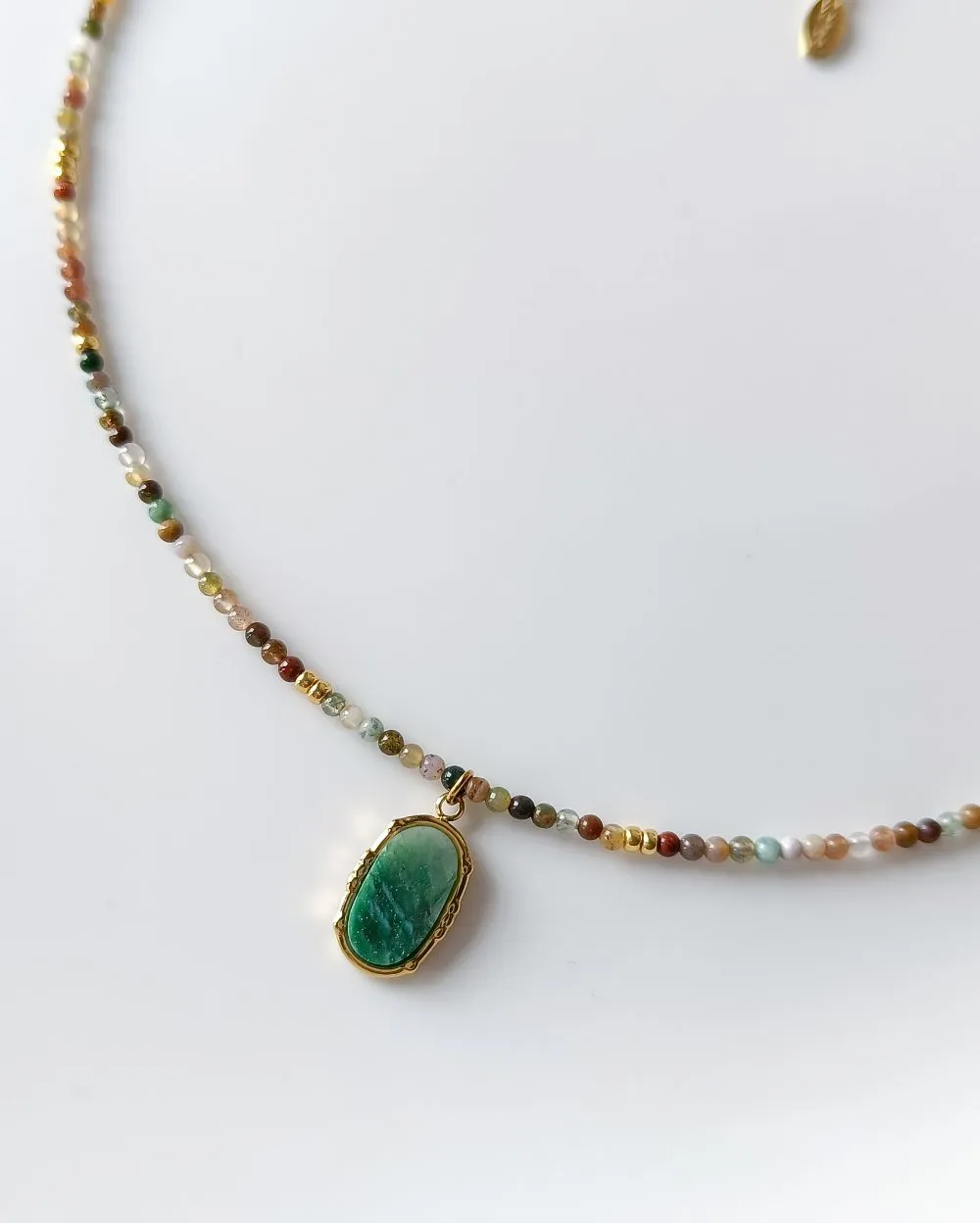 Agate Beaded Pendant Necklace