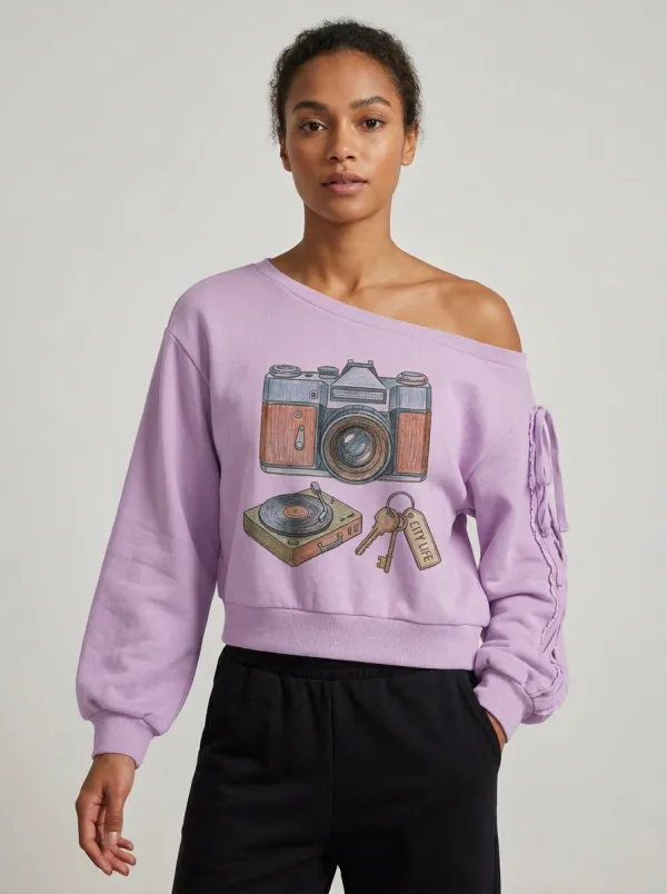 Women's Vintage Camera Record Player City Life Graphic Sweatshirt