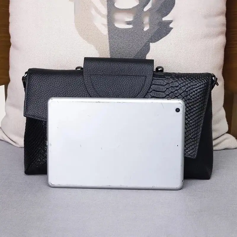 PU Leather Flap Bag – Sleek Soft-Structured Shoulder Bag for Everyday Style