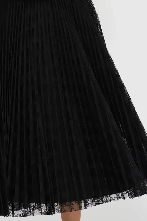 Women's Black Textured Pleated Midi Skirt