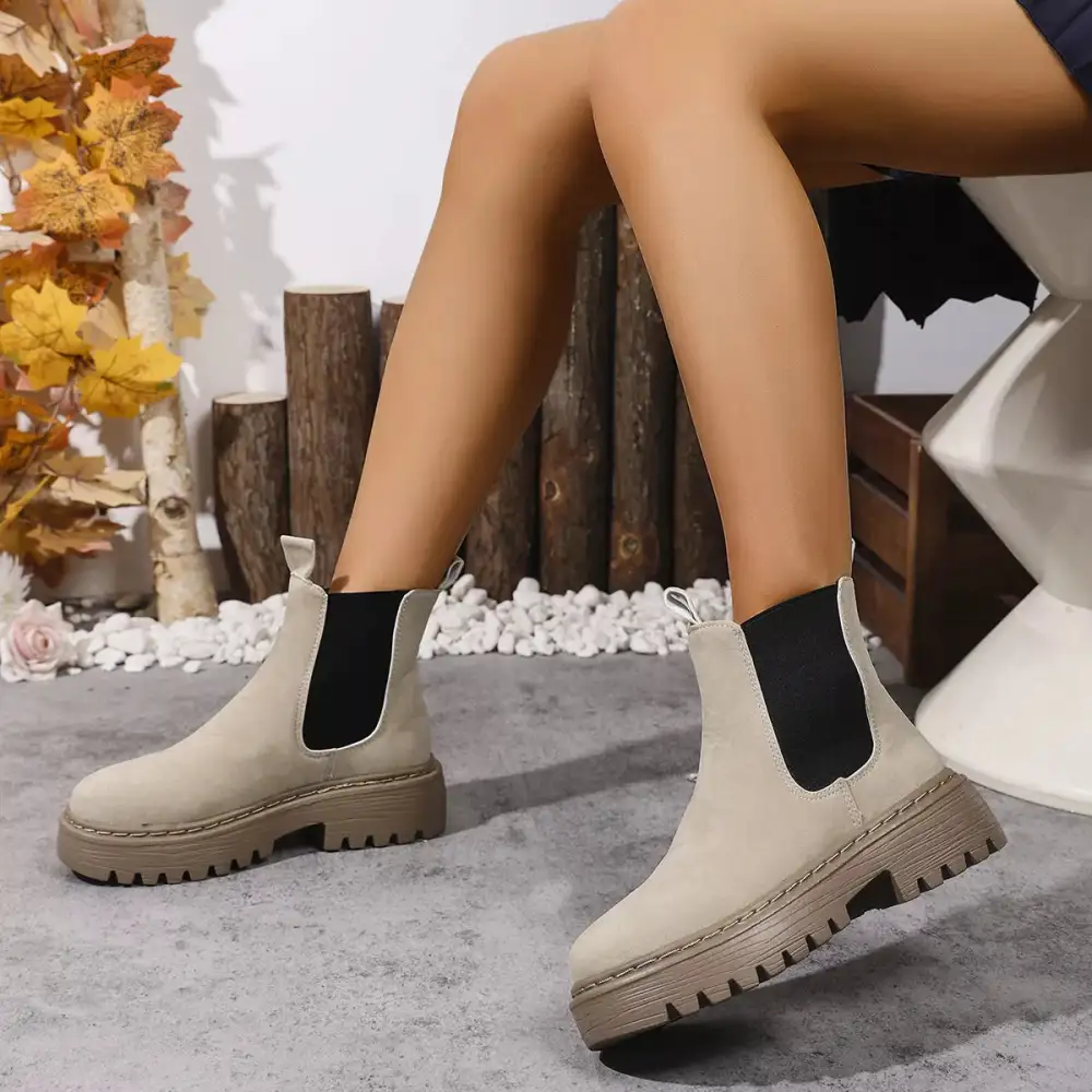 Easy Round Toe Platform Boots