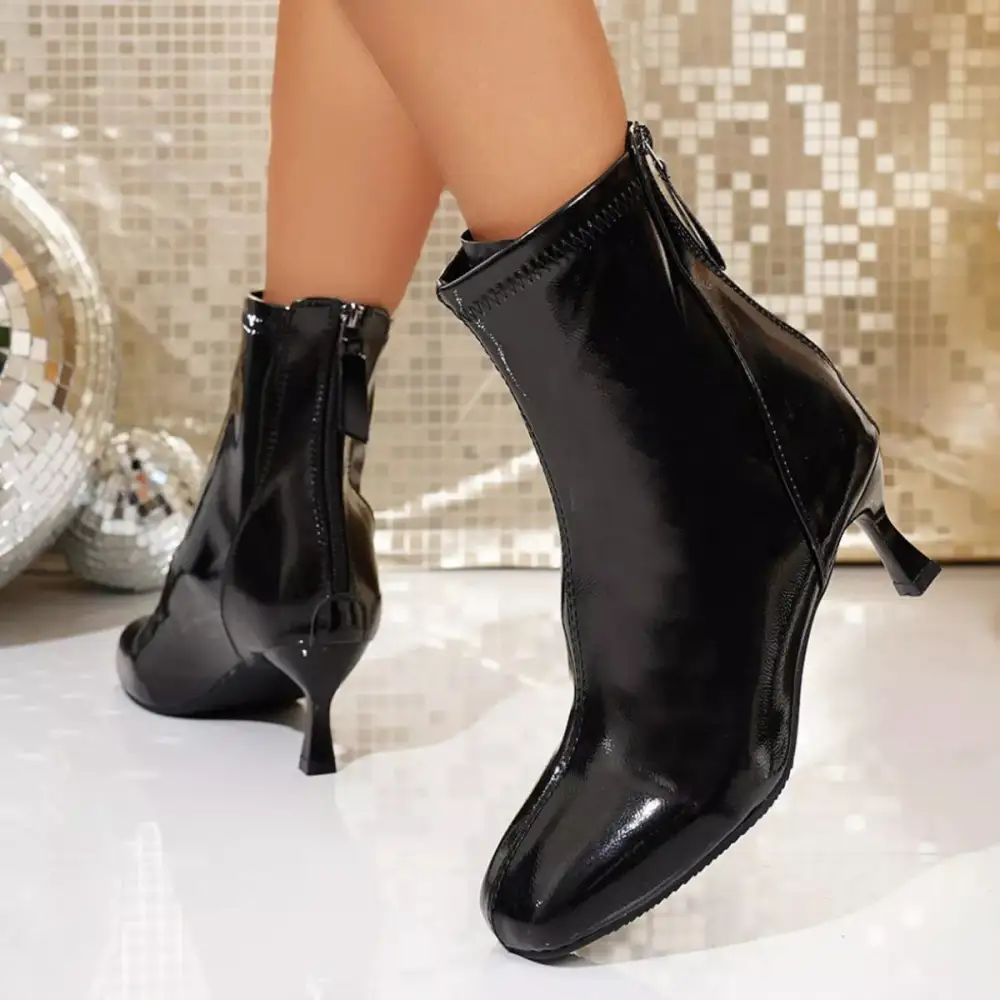 Round Toe Kitten Heel Boots