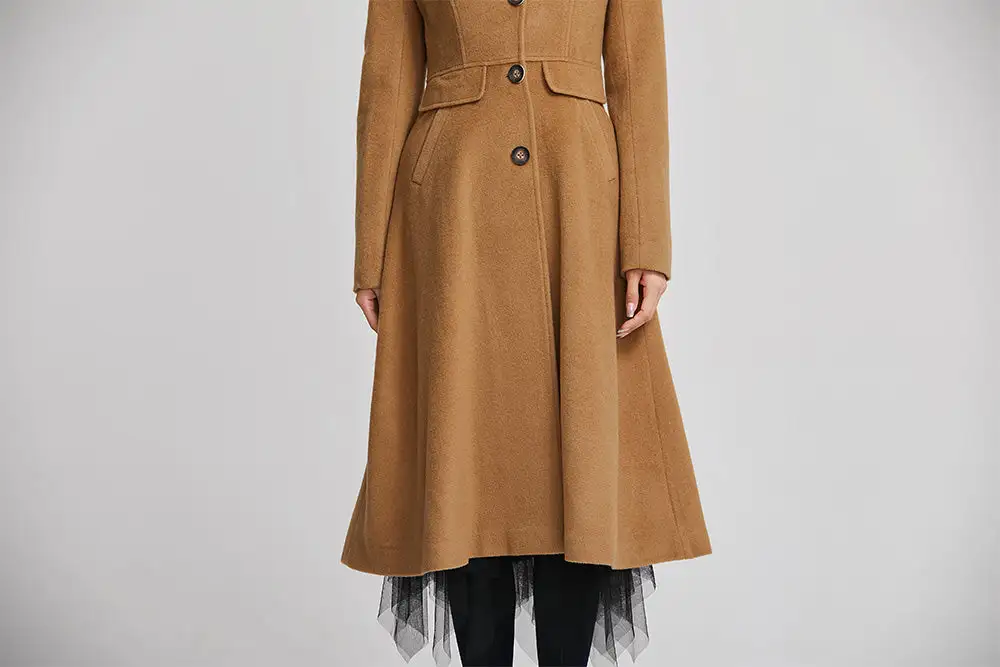 Refined Wool Tailored Single Breasted Pocketed Coat