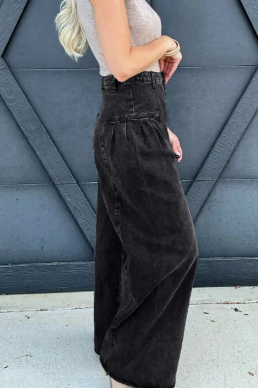 Women' High Rise Wide Leg Jeans With Pockets