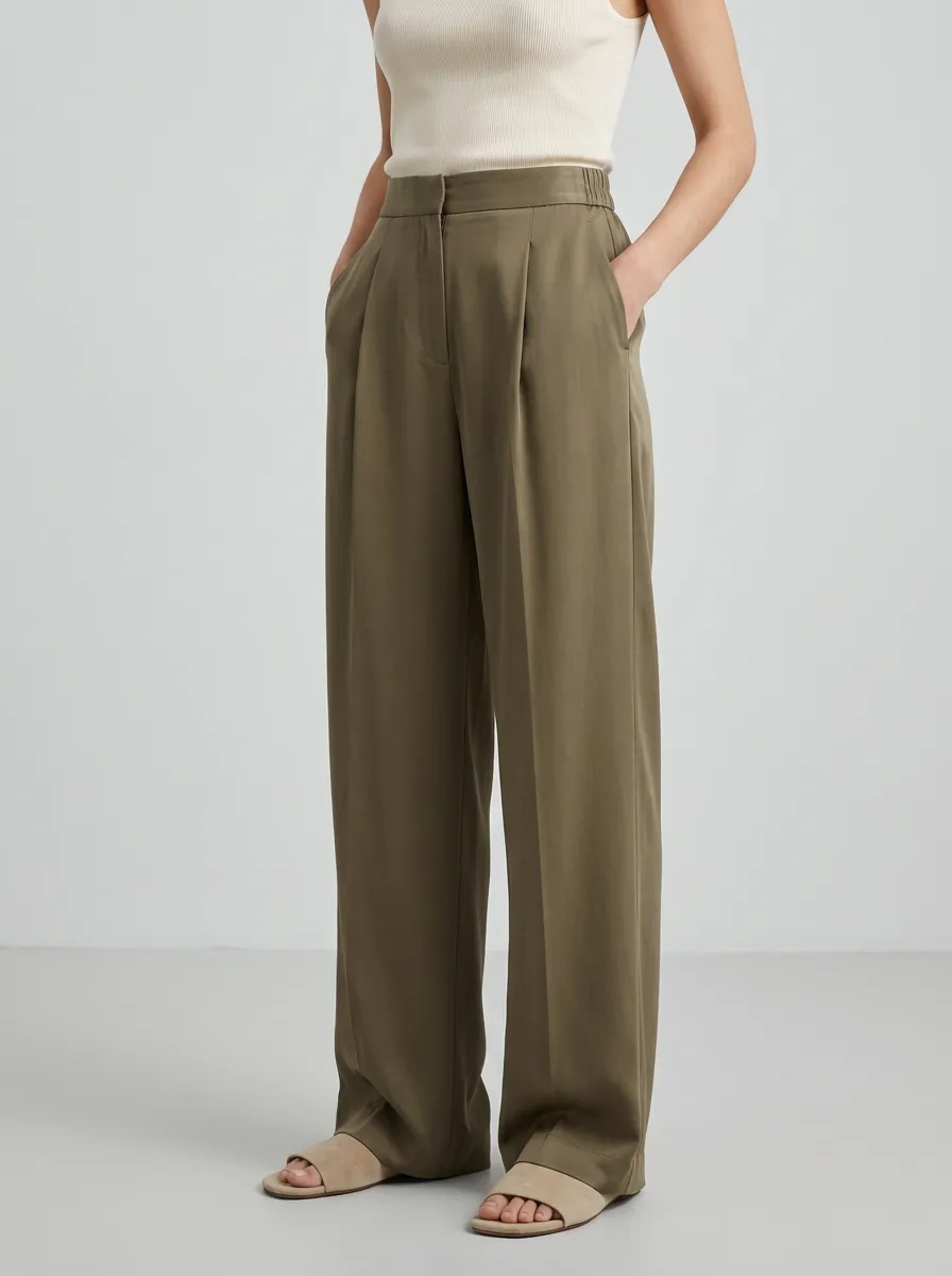 Pleated Relaxed Draped Women's Wide-Leg Trousers