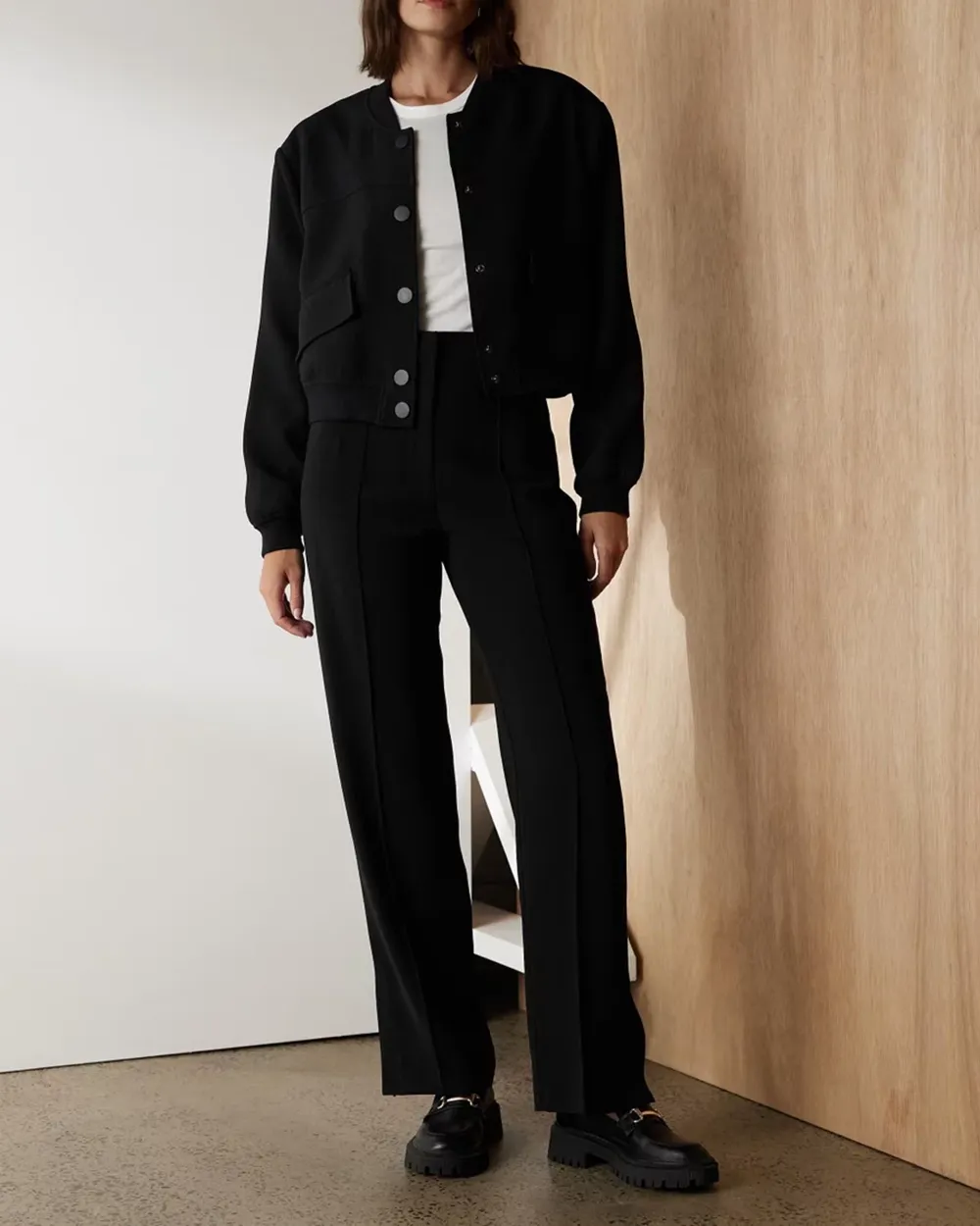 Buttoned Cropped Jacket