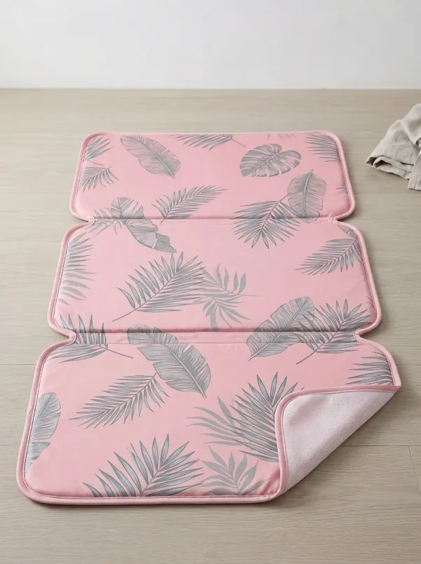Tropical Nature Lover Palm Leaf Pattern Cooling Mat