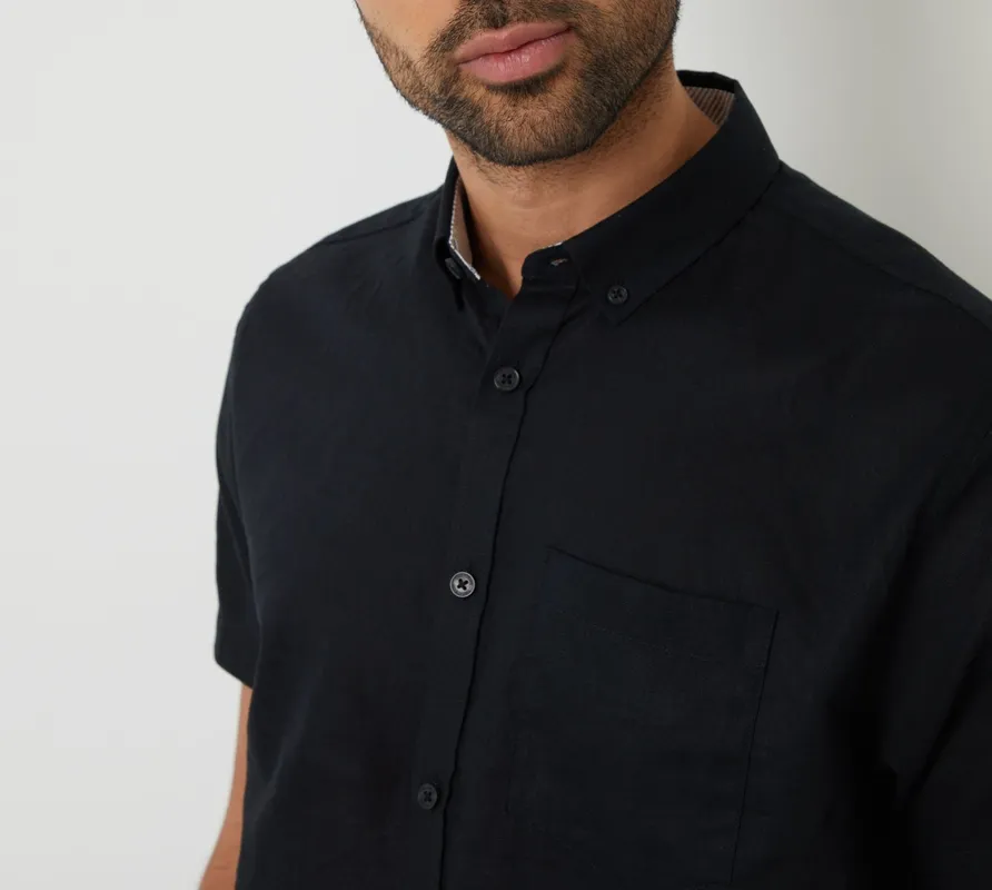 Black Short-Sleeve Linen-Blend Shirt