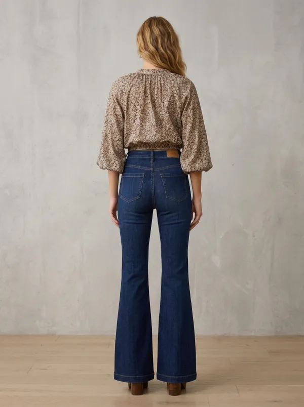 Women's High-Waisted Patch Pocket Flare Denim Jeans