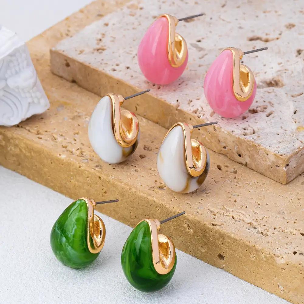 Marbled Teardrop Stud arrings