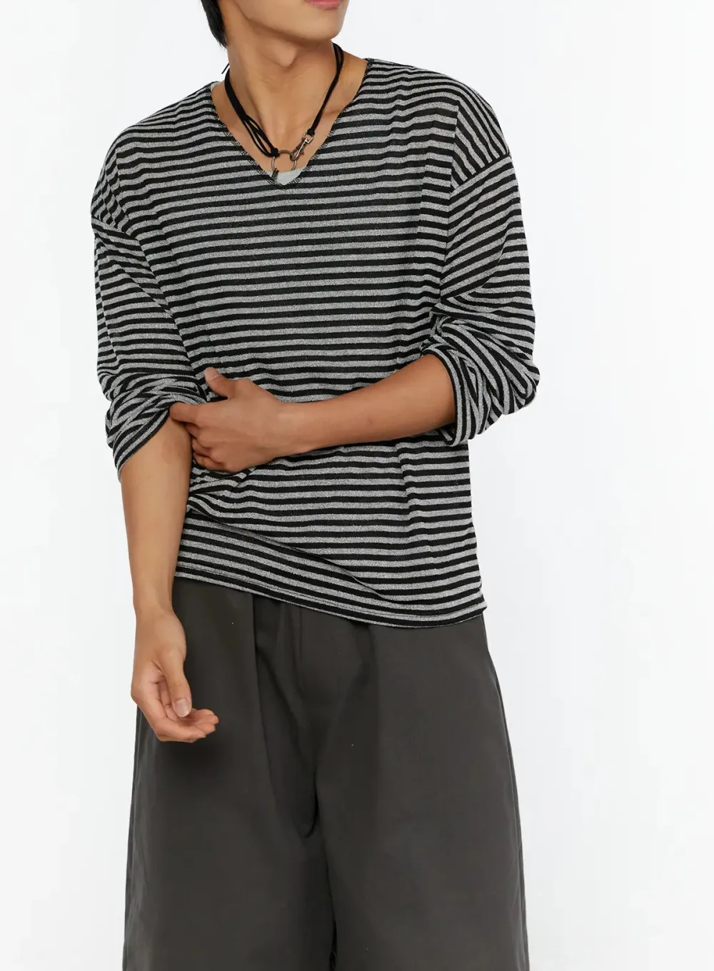 Men's Striped V-Neck Long Sleeve Tee