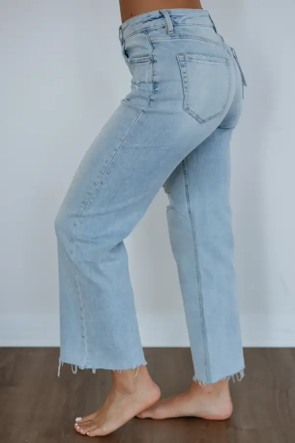 Women's Ultra High Rise Wide Leg Slim Fit Jeans