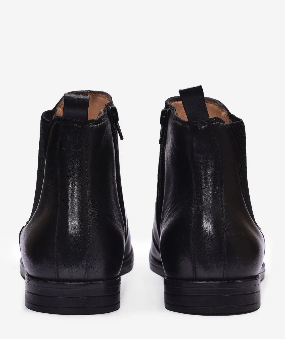 Everyday Stable Leather Chelsea Boots