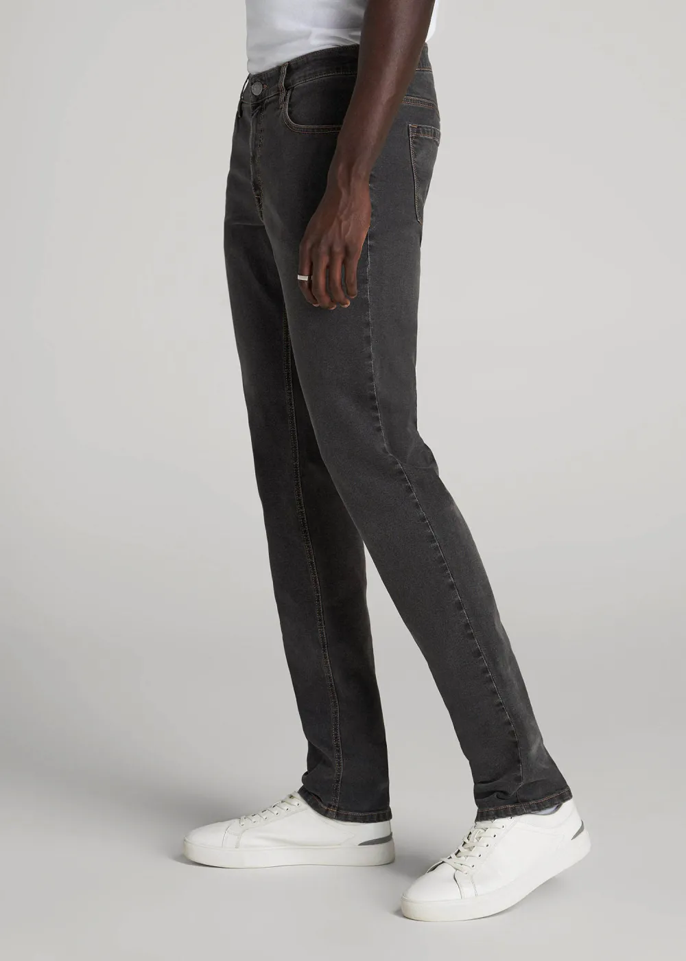 Men's Textured Tapered Jeans
