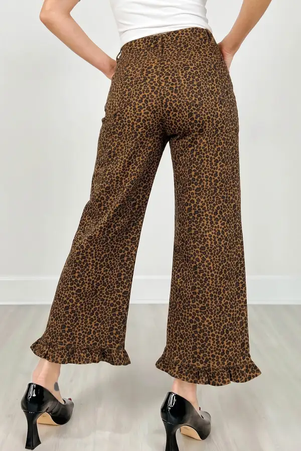 Women's Leopard Print Ruffled Hem Shift Jeans