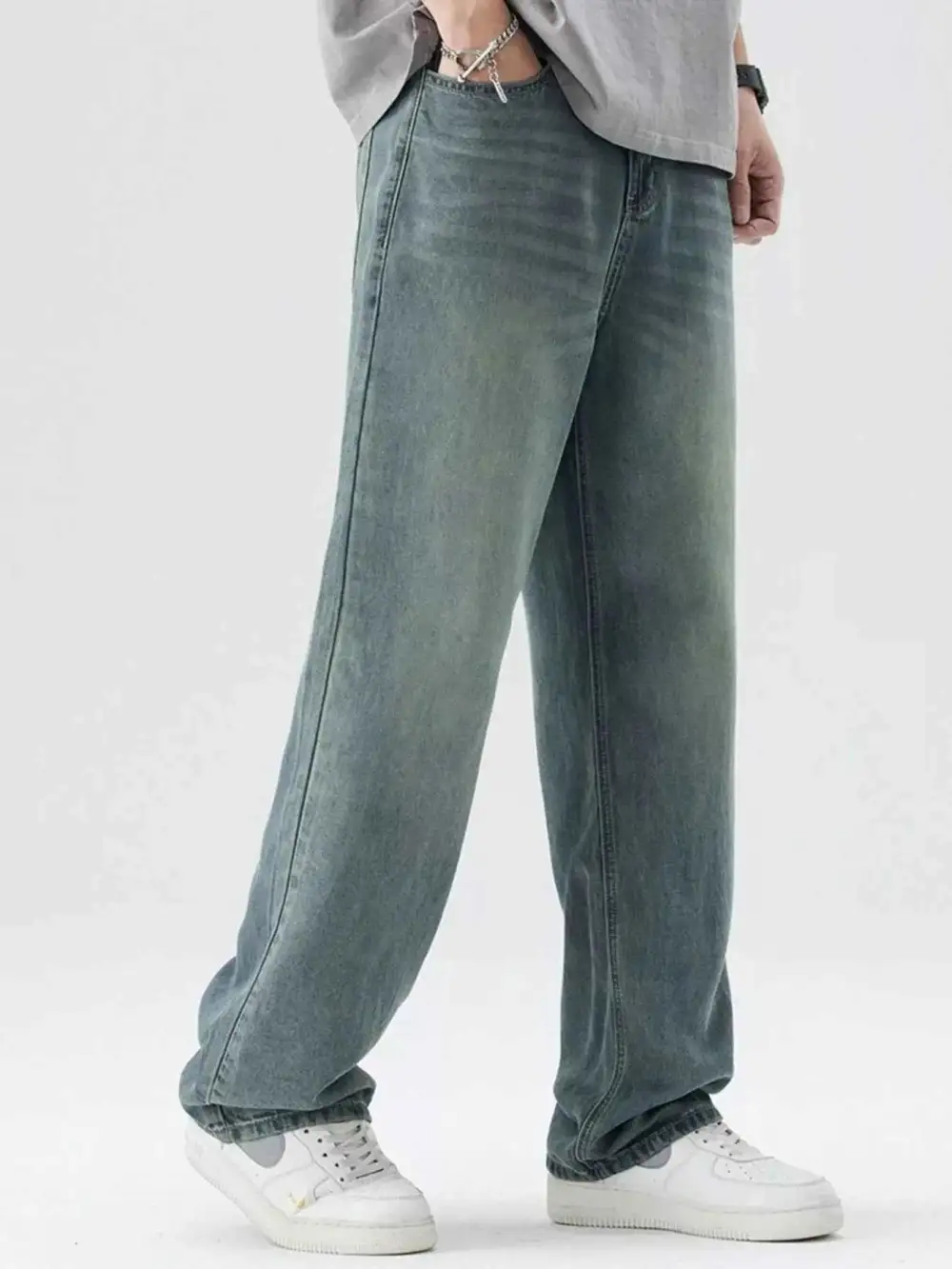 Modern Washed Wide Leg Relaxed Fit Jeans