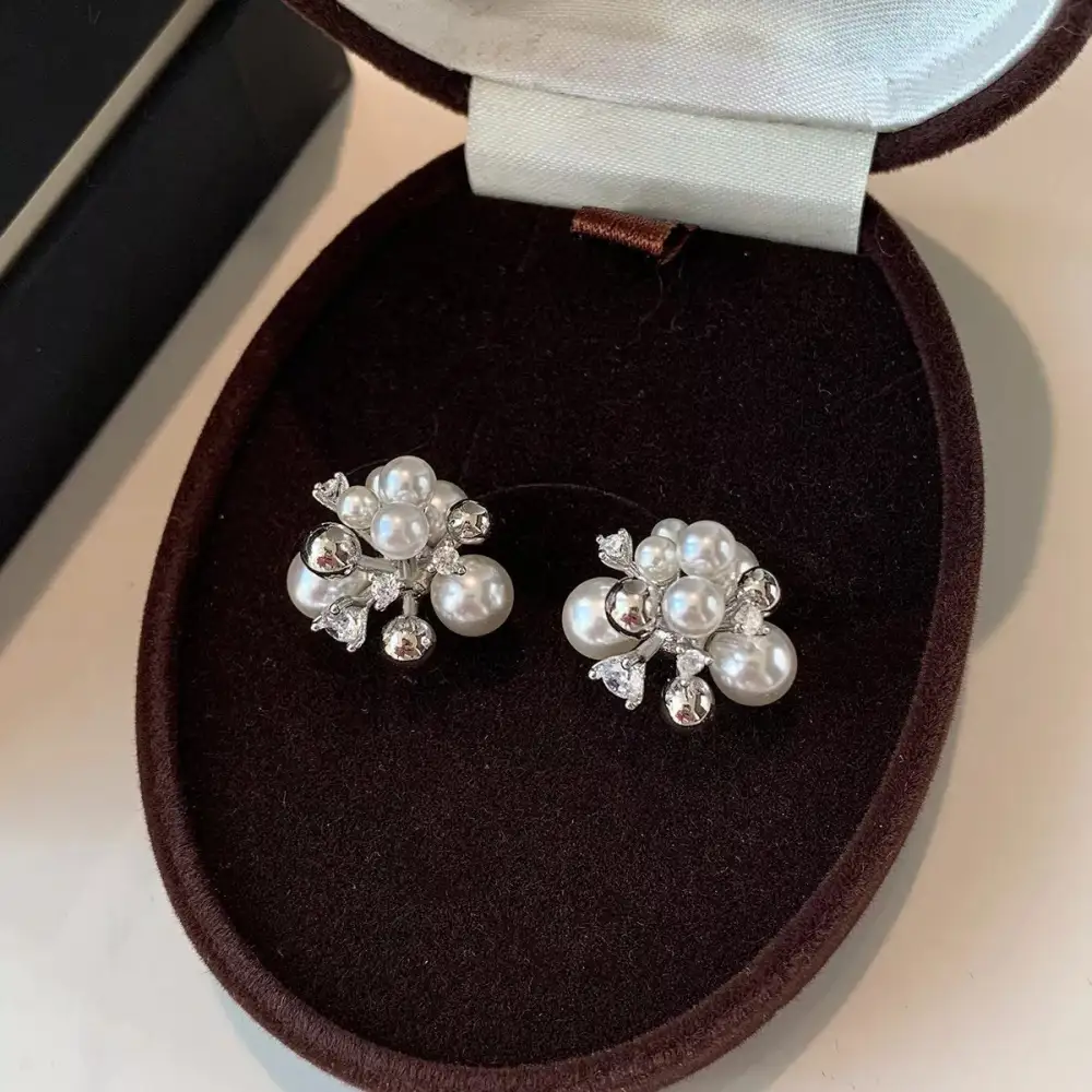 Women's Longline Pearl Cluster Stud Earrings