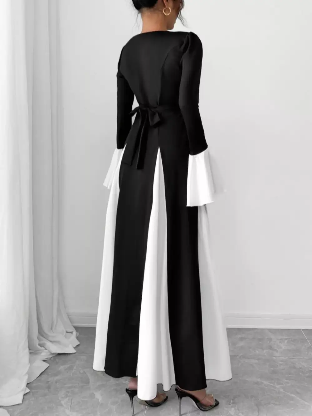 Round Neck Flared Maxi Dress
