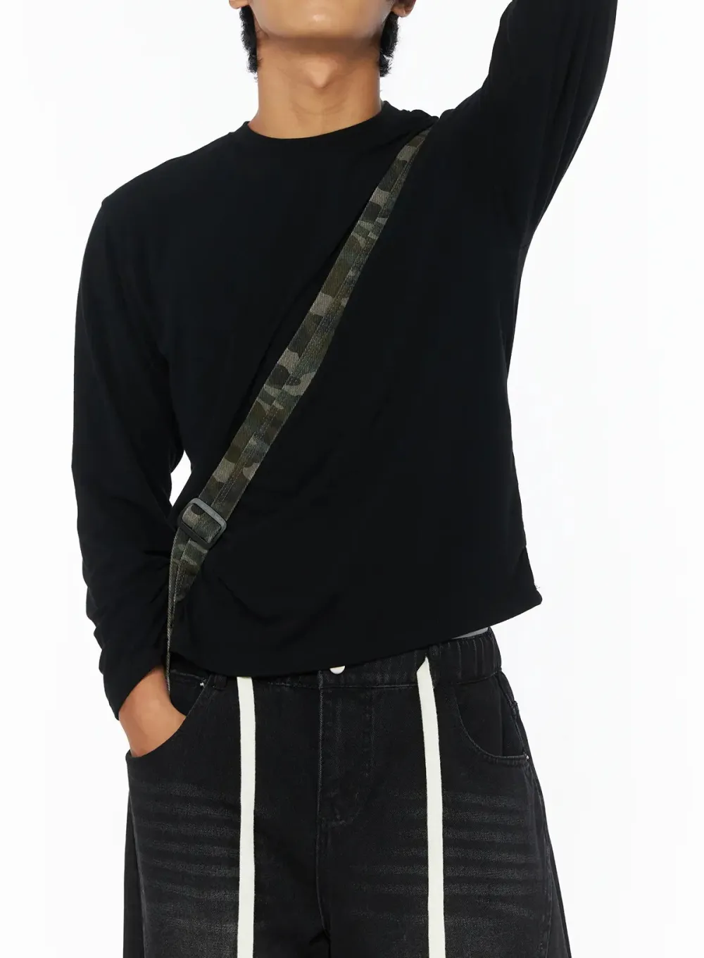 Men's Solid Basic Long Sleeve Tee