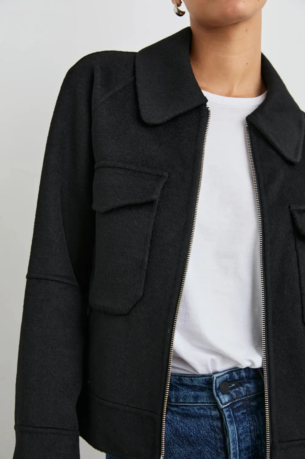 A Versatile Checked Long-Sleeved Women's Jacket