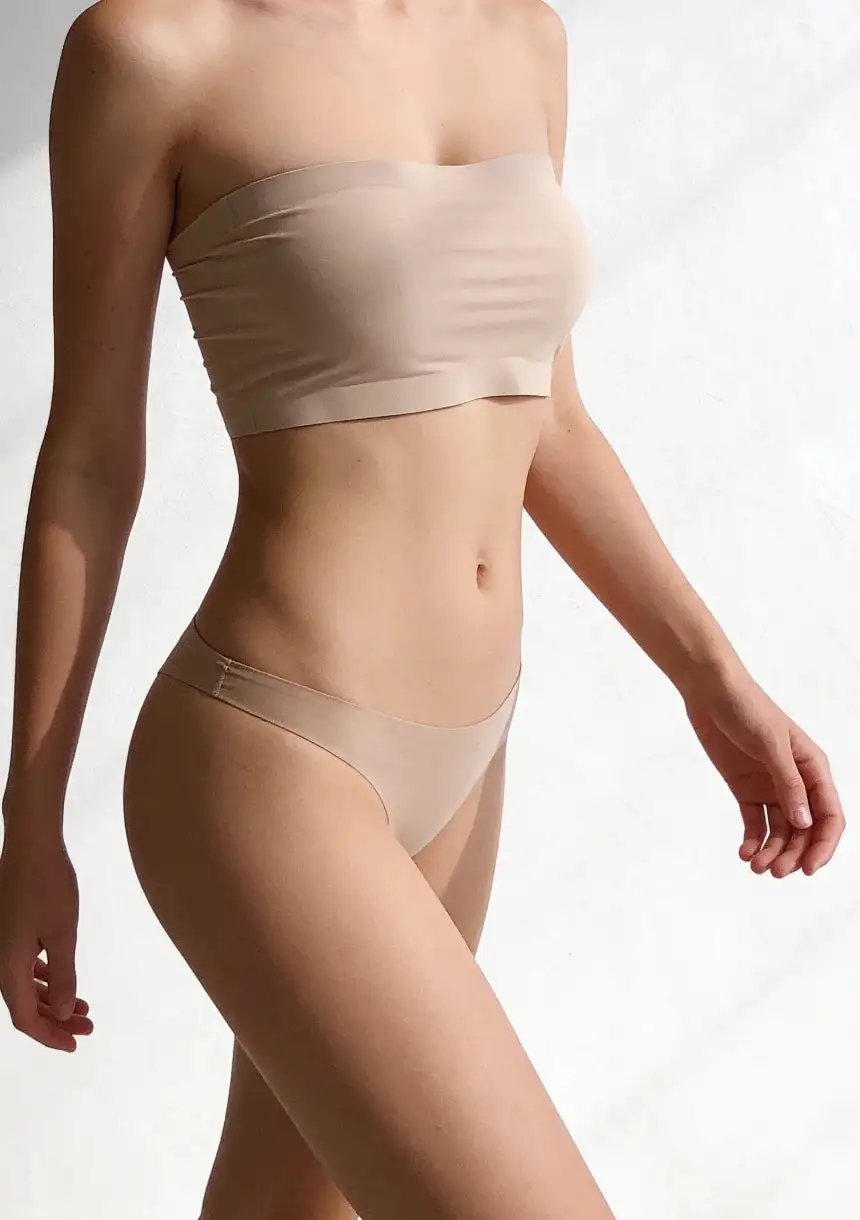 Seamless Strapless Bra with Back Closure