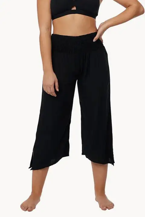 Soft Ruched Cropped Pants
