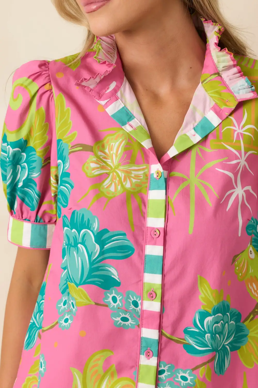 Button-Front Ruffle-Collar Puff-Sleeve Tropical-Print Top