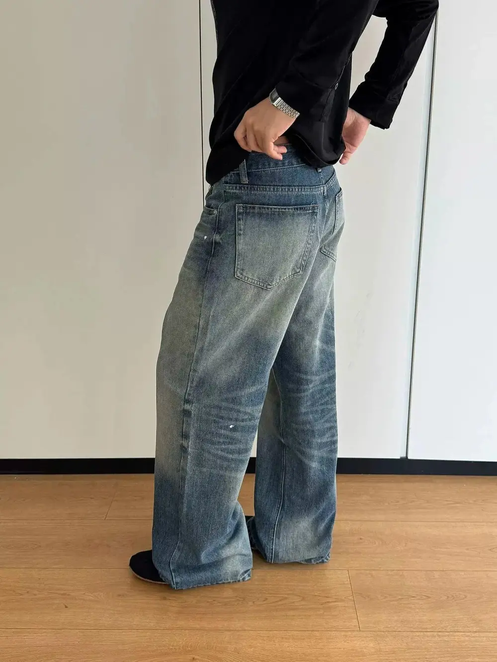 Distressed Paint Splatter Straight Leg Jeans