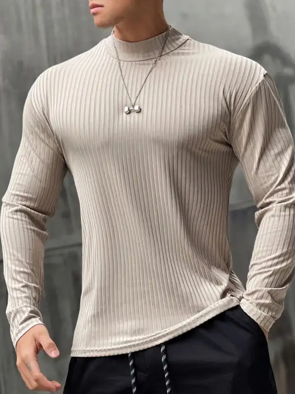 Relaxed Mock Neck Tee