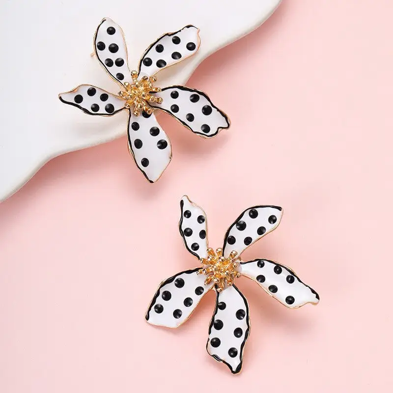 Large Polka Dot Flower Stud