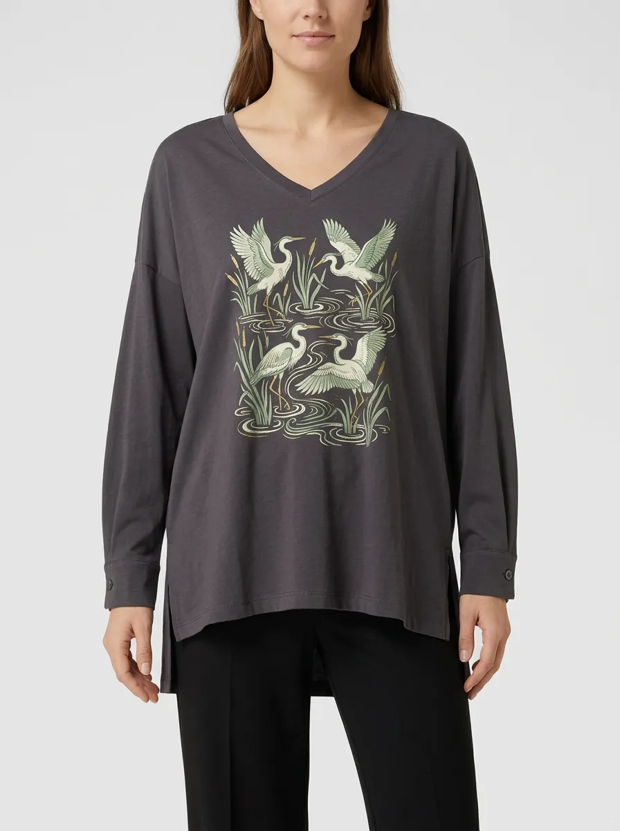 Women's Heron Graphic V-Neck Long-Sleeve Top
