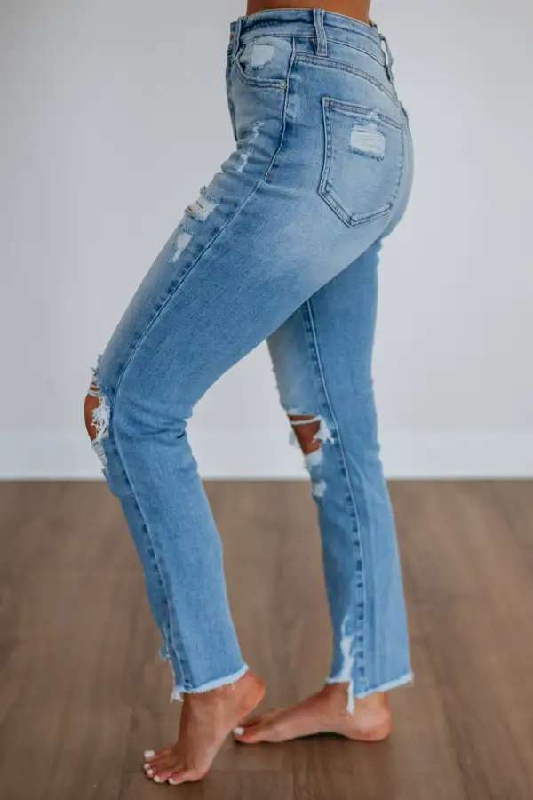 Women's High Rise Straight Leg Slim Fit Jeans