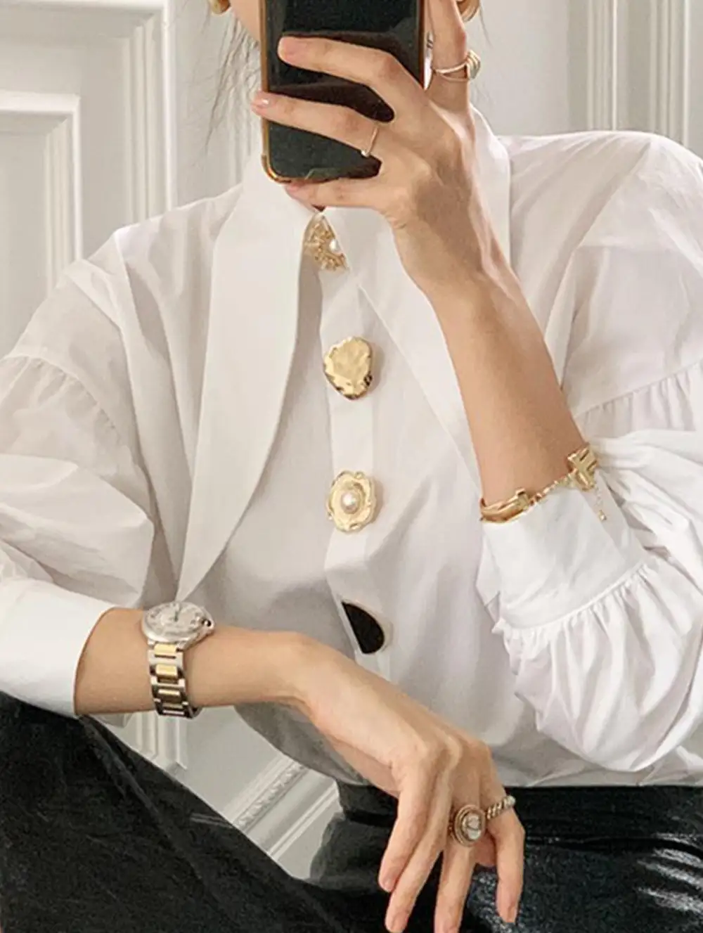 Point Collar Lantern Sleeve Shirt