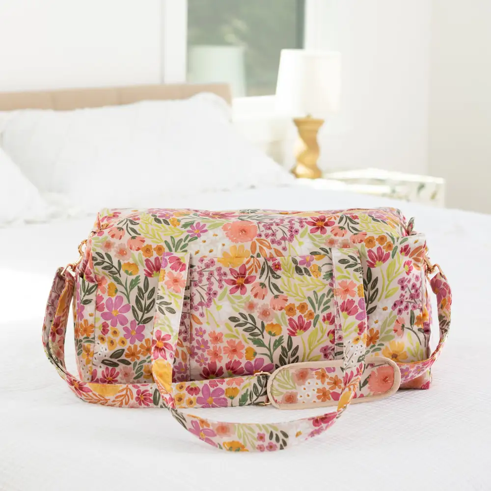 Versatile Casual Weekender Bag