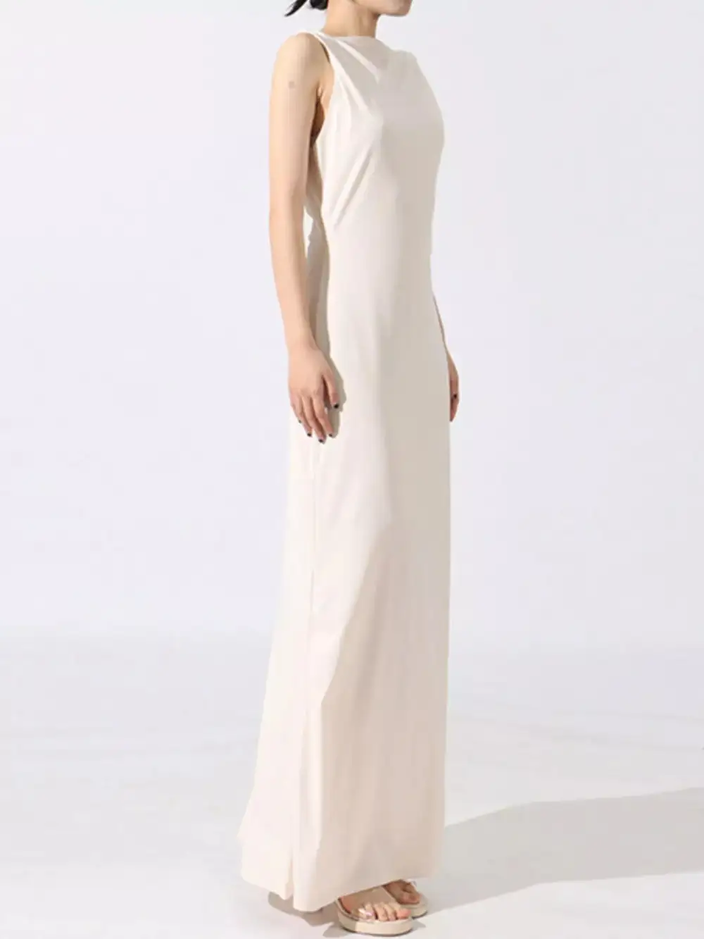 Wearable Cut Sleeveless Maxi Dress