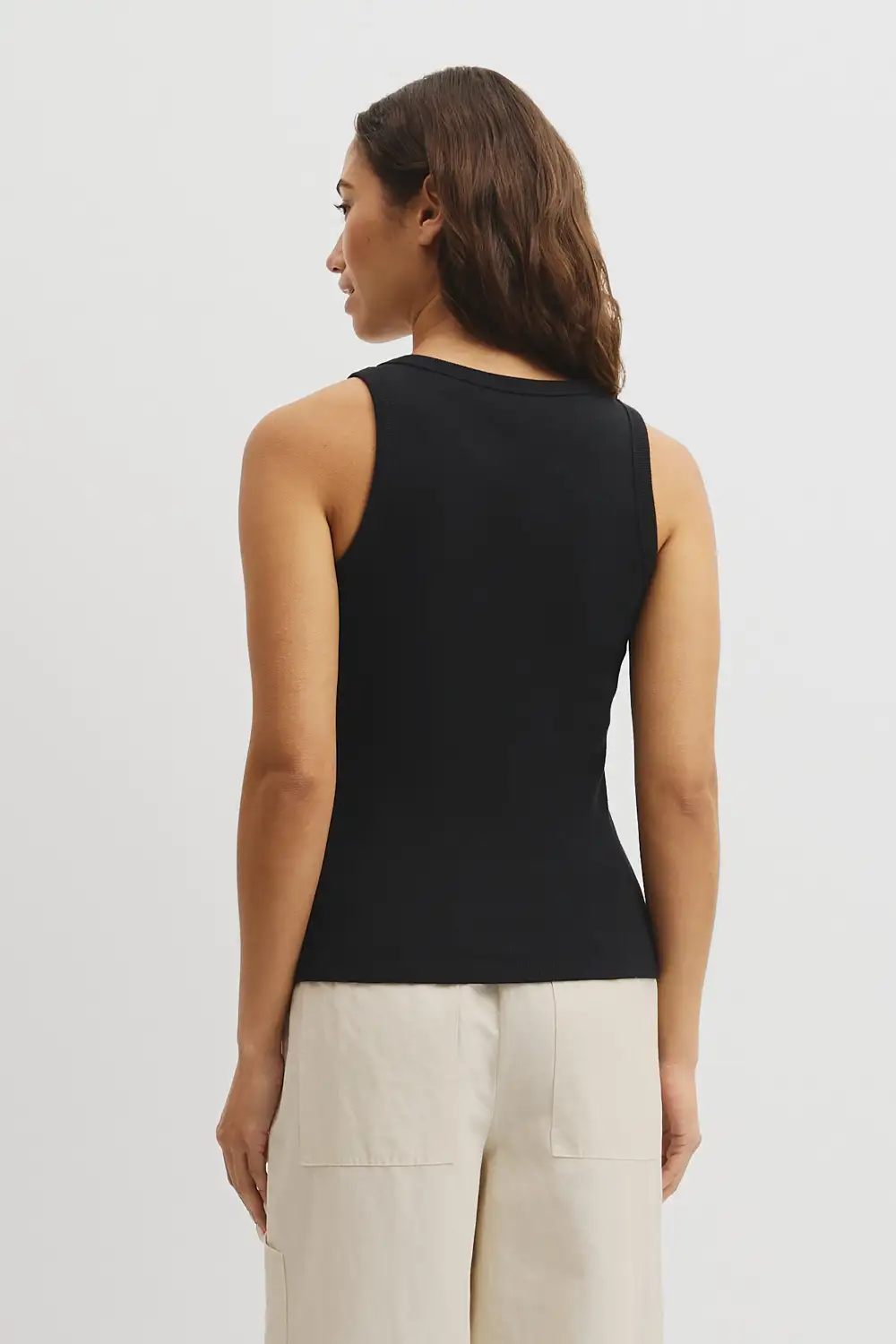 Women's Modern Scoop Neck Ribbed Tank Top