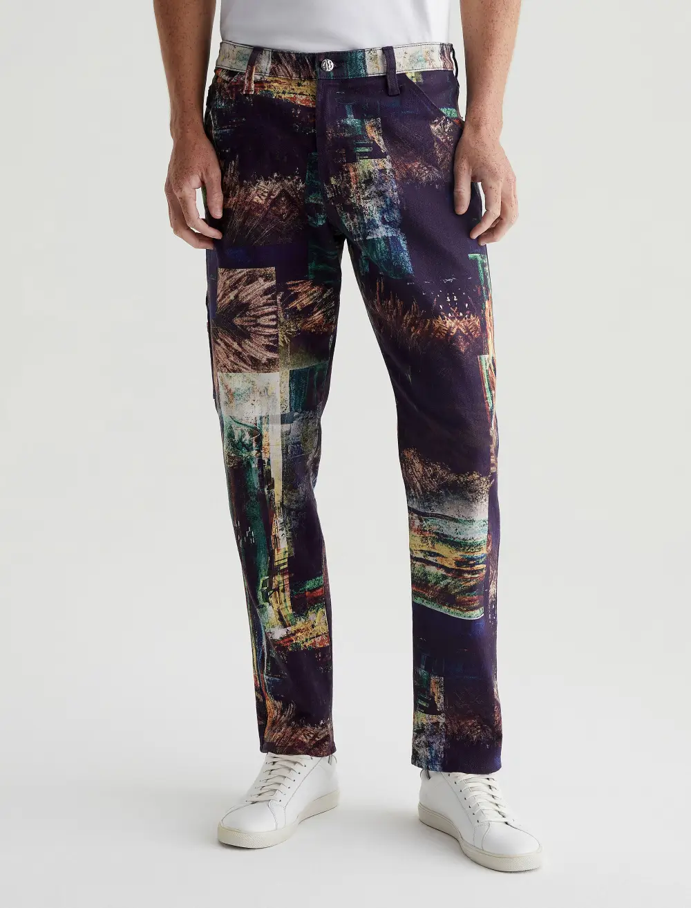Men's Relaxed Tapered Stretch Jeans