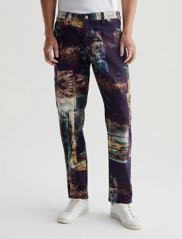 Men's Relaxed Tapered Stretch Jeans