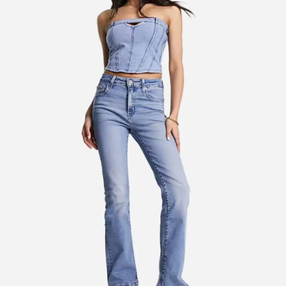 Bootcut High-Rise Women's Jeans