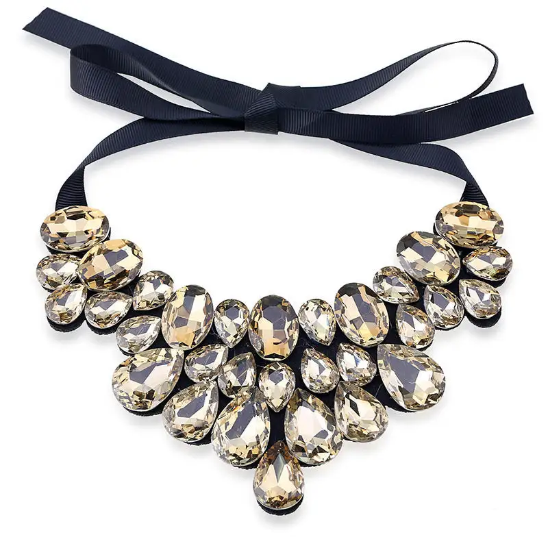 Sparkling Diamond Short Necklace